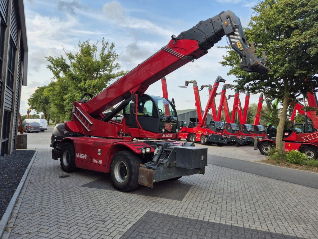 MAGNI RTH 6.30 SH roto telescopic handler - Telescopic handler: picture 5 MAGNI RTH 6.30 SH roto telescopic handler - Telescopic handler: picture 5