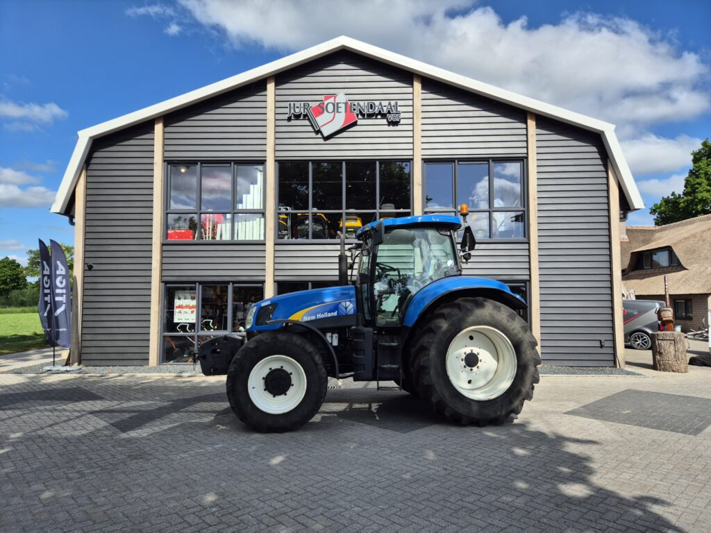 NEW HOLLAND T6080 - Farm tractor: picture 1 NEW HOLLAND T6080 - Farm tractor: picture 1