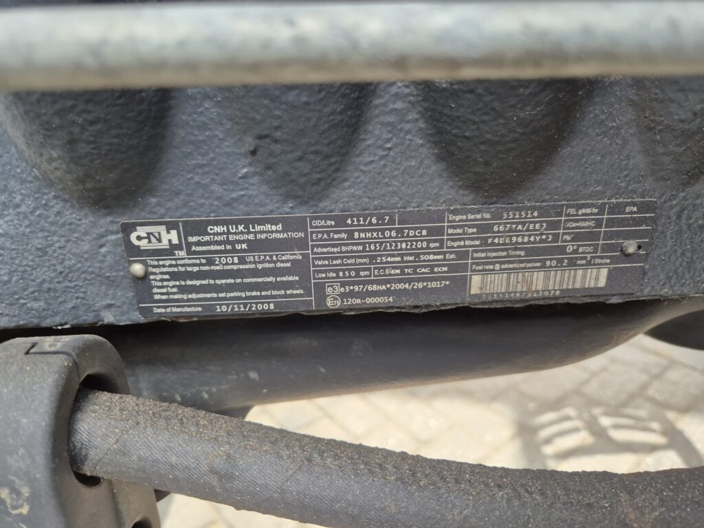 Farm tractor NEW HOLLAND T6080: picture 18