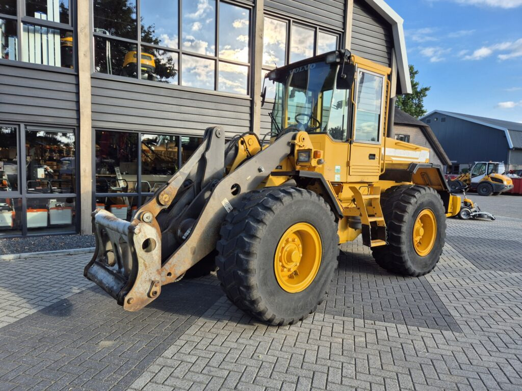 VOLVO L70C - Wheel loader: picture 2 VOLVO L70C - Wheel loader: picture 2