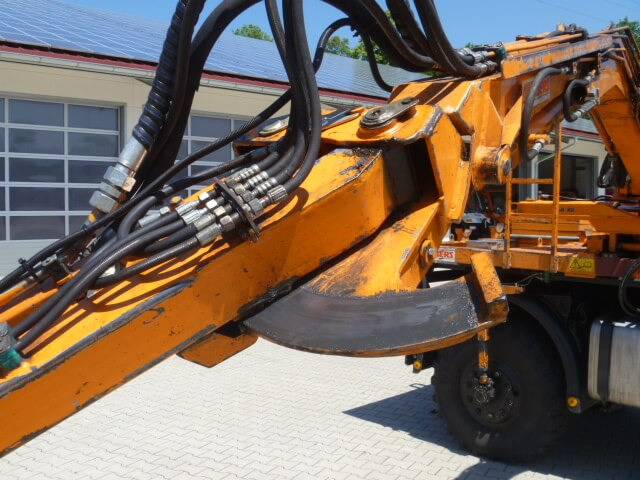 Boom mower Unimog Aufbaumulcher Gilbers U4008TQ6EMP: picture 6