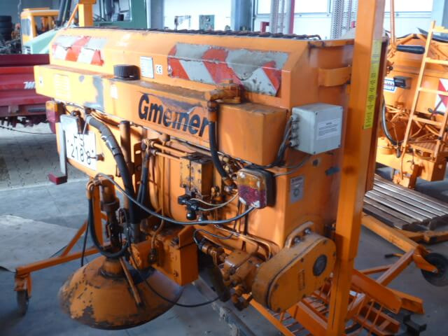Unimog Salzstreuer Gmeiner 90WA - Sand/ Salt spreader: picture 1 Unimog Salzstreuer Gmeiner 90WA - Sand/ Salt spreader: picture 1