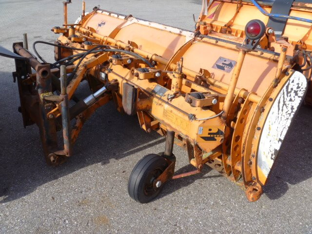 Unimog Schneepflug - Schneeschild Pietsch EK325 - Snow plough: picture 3 Unimog Schneepflug - Schneeschild Pietsch EK325 - Snow plough: picture 3