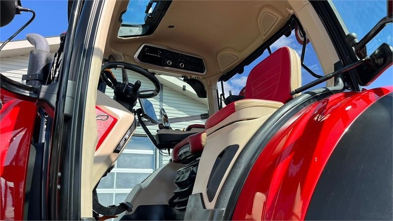 Case IH Optum 300 CVX AFS Connect med frontlift og SafeGua - Farm tractor: picture 2 Case IH Optum 300 CVX AFS Connect med frontlift og SafeGua - Farm tractor: picture 2