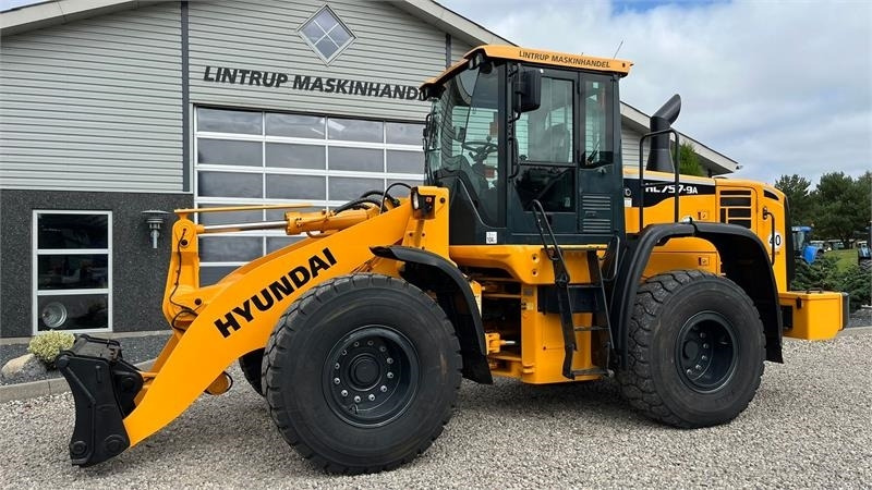 Hyundai 757-9A XTD med lang-arm. En-ejeres maskine med Loc - Wheel loader: picture 5 Hyundai 757-9A XTD med lang-arm. En-ejeres maskine med Loc - Wheel loader: picture 5