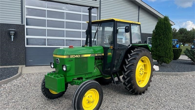 John Deere 2040 Med nye dæk hele vejen rundt  - Farm tractor: picture 2 John Deere 2040 Med nye dæk hele vejen rundt  - Farm tractor: picture 2