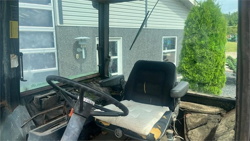 John Deere 4430 Med Powershift - Farm tractor: picture 5 John Deere 4430 Med Powershift - Farm tractor: picture 5
