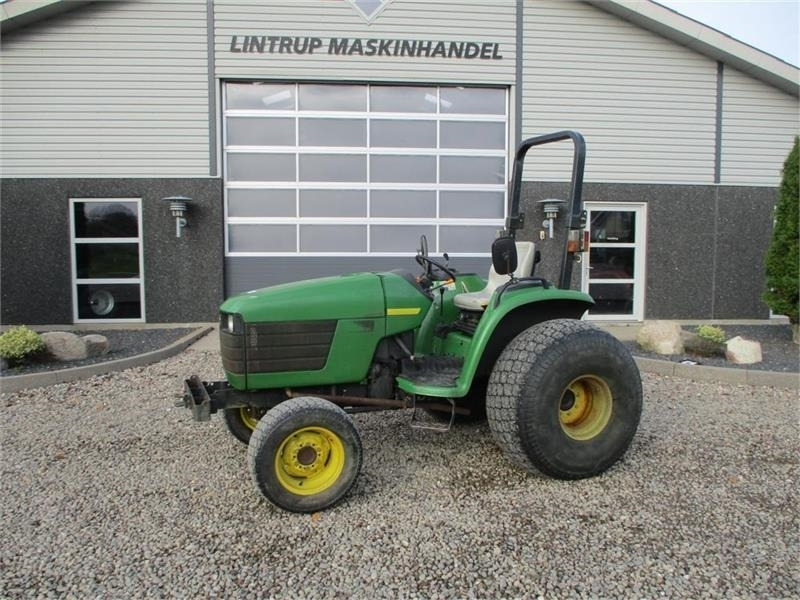John Deere 4600 Med Græshjul - Farm tractor: picture 1 John Deere 4600 Med Græshjul - Farm tractor: picture 1