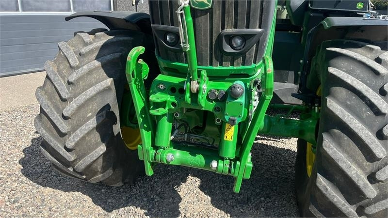 John Deere 6195R Premium Edition med frontlift - Farm tractor: picture 4 John Deere 6195R Premium Edition med frontlift - Farm tractor: picture 4
