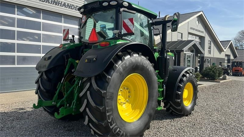 Farm tractor John Deere 6195R Ultimate Edition, CommandPro: picture 15