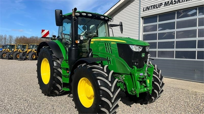 Farm tractor John Deere 6195R Ultimate Edition, CommandPro: picture 18