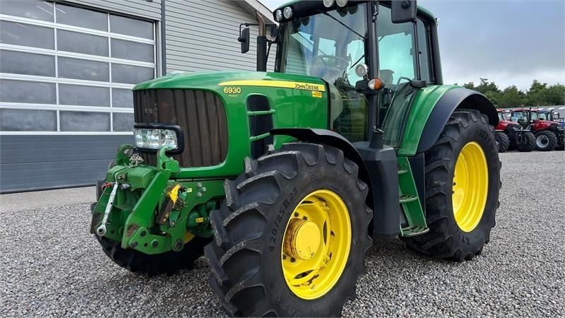 John Deere 6930 AutoPower med frontlift og front PTO - Farm tractor: picture 3 John Deere 6930 AutoPower med frontlift og front PTO - Farm tractor: picture 3