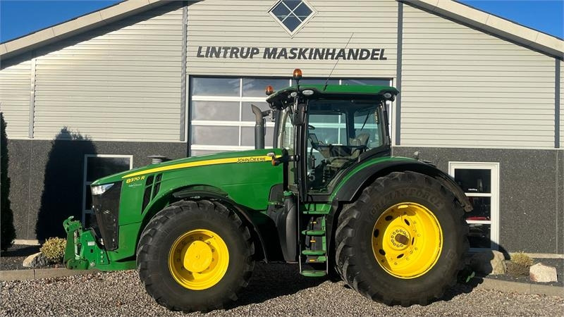John Deere 8370R Med frontlift og fuld servicehistorik - Farm tractor: picture 1 John Deere 8370R Med frontlift og fuld servicehistorik - Farm tractor: picture 1