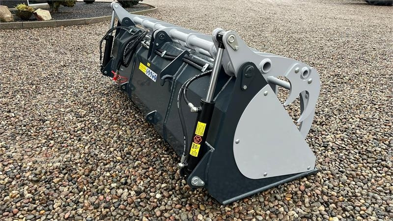 Limas MultiMax 2,4M Skårne Tænder Euro beslag - Loader bucket: picture 3 Limas MultiMax 2,4M Skårne Tænder Euro beslag - Loader bucket: picture 3