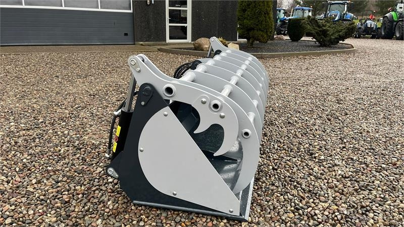 Limas MultiMax 2,4M Skårne Tænder Euro beslag - Loader bucket: picture 2 Limas MultiMax 2,4M Skårne Tænder Euro beslag - Loader bucket: picture 2