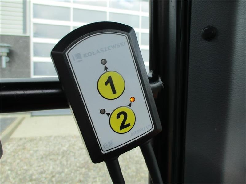 Sand/ Salt spreader for Municipal/ Special vehicle Limas SSP160 Selvlæssende og med lys: picture 12 Sand/ Salt spreader for Municipal/ Special vehicle Limas SSP160 Selvlæssende og med lys: picture 12