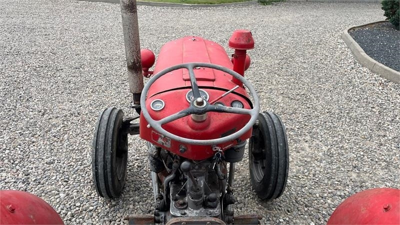 Massey Ferguson 35 3 cyl diesel - Farm tractor: picture 5 Massey Ferguson 35 3 cyl diesel - Farm tractor: picture 5