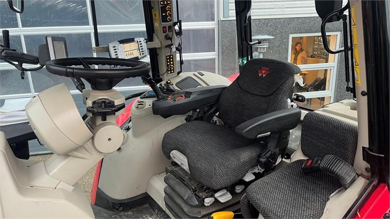 Massey Ferguson 7726 S DynaVT Med frontlæsser - Farm tractor: picture 5 Massey Ferguson 7726 S DynaVT Med frontlæsser - Farm tractor: picture 5