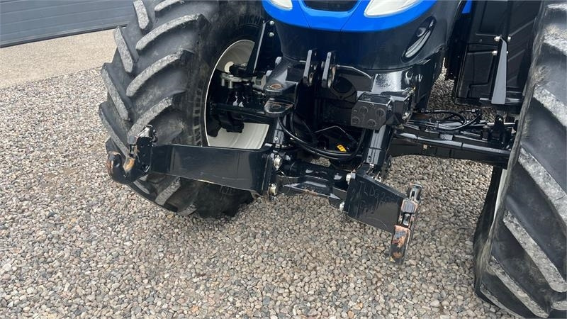 New Holland T6.165 AutoCommannd med frontlift - Farm tractor: picture 4 New Holland T6.165 AutoCommannd med frontlift - Farm tractor: picture 4
