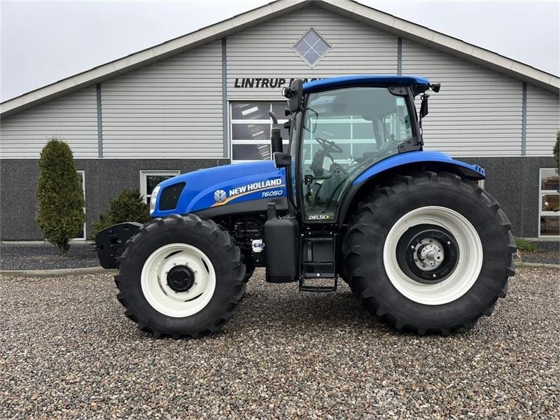 New Holland T6050 Delta - EXPORT - Farm tractor: picture 1 New Holland T6050 Delta - EXPORT - Farm tractor: picture 1