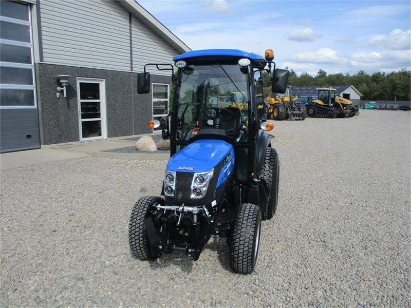 Solis 26 HST Med kabine, Turf dæk og frontlift samt fron - Farm tractor: picture 4 Solis 26 HST Med kabine, Turf dæk og frontlift samt fron - Farm tractor: picture 4