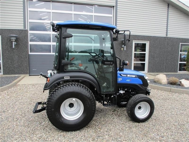 Farm tractor Solis 26 HST med kabine og turf hjul: picture 9