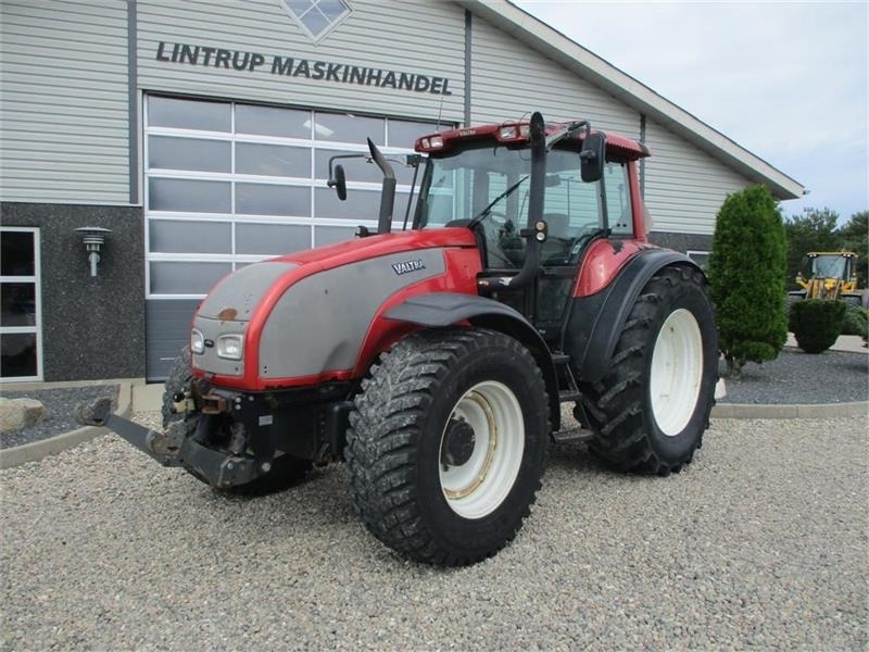 Valtra T190 Med frontlift og affjedret foraksel - Farm tractor: picture 2 Valtra T190 Med frontlift og affjedret foraksel - Farm tractor: picture 2