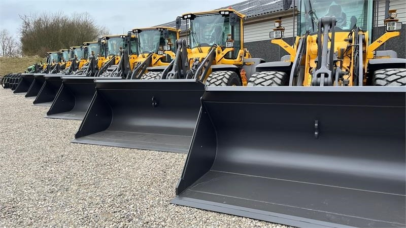 Wheel loader Volvo L 90H H2 fabriksny Dansk maskine med masser af ud: picture 16