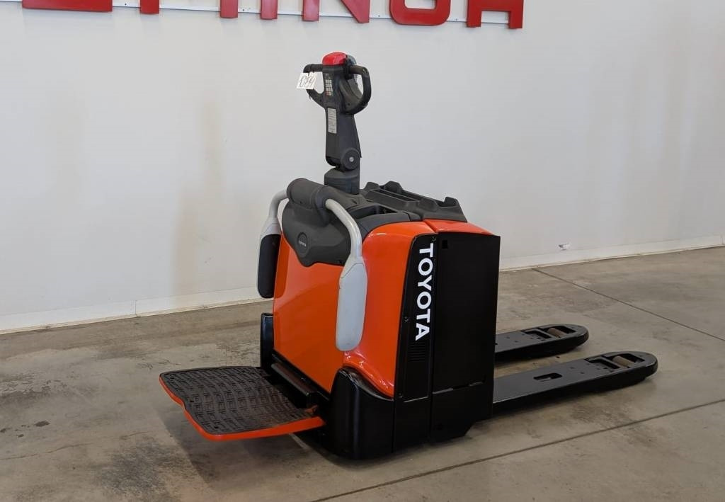 Toyota 10794 LPE200 - Forklift: picture 1 Toyota 10794 LPE200 - Forklift: picture 1