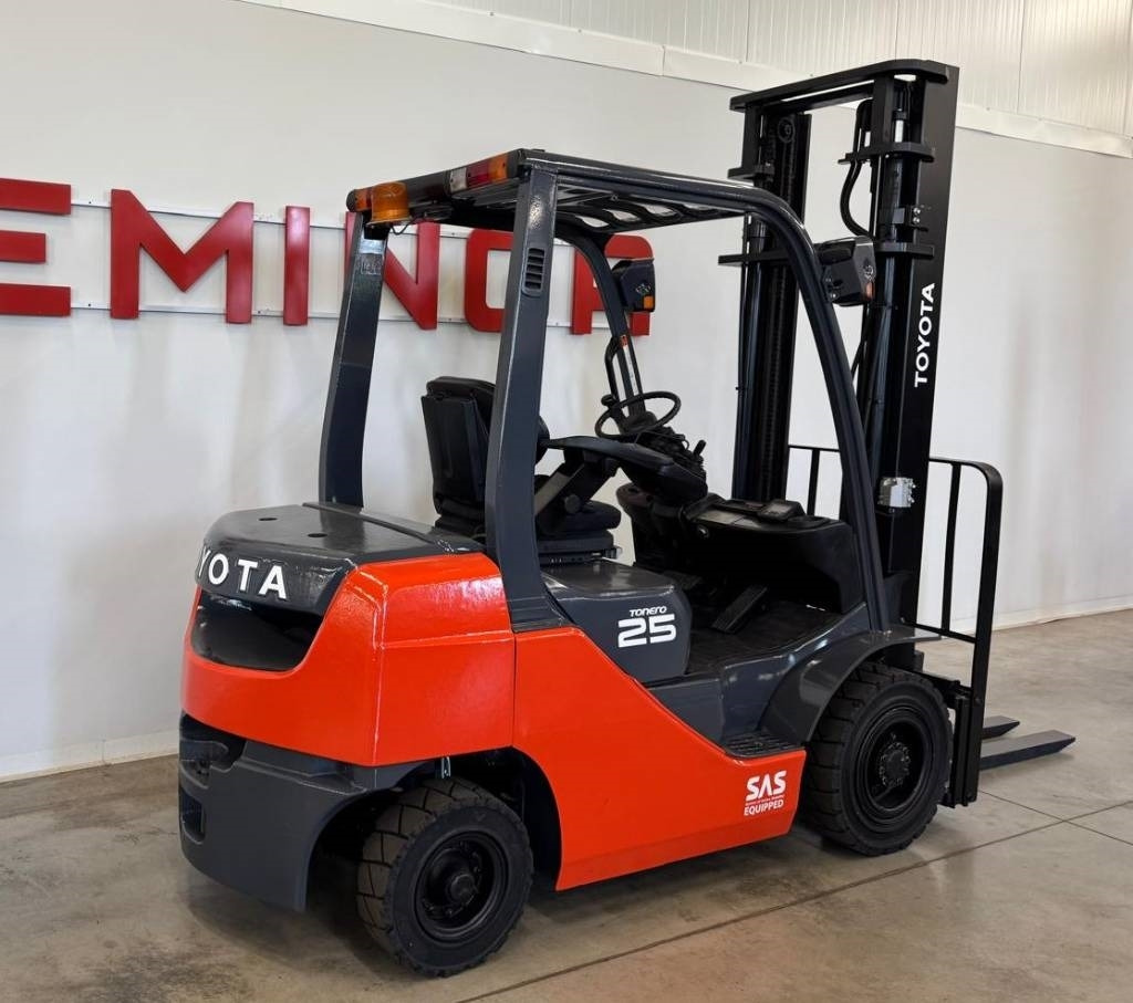 Toyota 10811 06-8FD25F - Diesel forklift: picture 3 Toyota 10811 06-8FD25F - Diesel forklift: picture 3