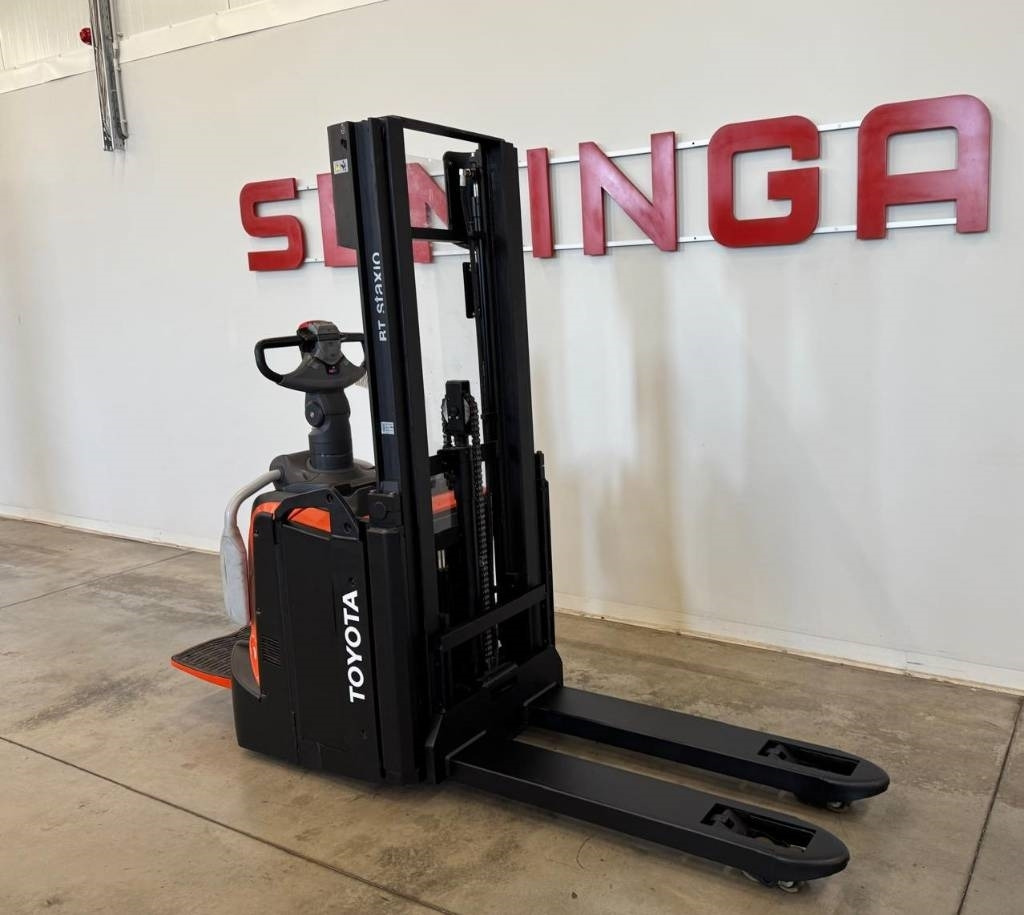 Toyota 10918 SPE120L - Forklift: picture 3 Toyota 10918 SPE120L - Forklift: picture 3