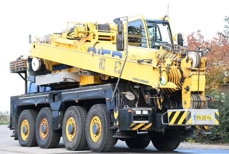 Demag AC60 CITY CLASS! Double cab!!8X8!! - Mobile crane: picture 1 Demag AC60 CITY CLASS! Double cab!!8X8!! - Mobile crane: picture 1