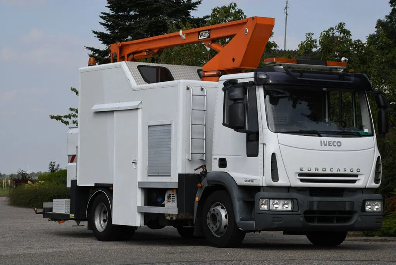 Iveco EuroCargo 120 E18!! ARBEITSBUHNE/SKYWORKER/HOOGWERKER!!EURO5!! CUSTERS!! - Truck: picture 2 Iveco EuroCargo 120 E18!! ARBEITSBUHNE/SKYWORKER/HOOGWERKER!!EURO5!! CUSTERS!! - Truck: picture 2