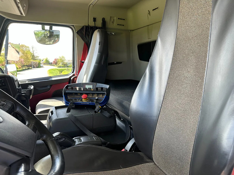 Crane truck Volvo FMX 500 8X2!!FASSI 71TM!!FLY-JIB!!2017!!EURO6!!202TKM!!FRONTSTAMPS!!: picture 18 Crane truck Volvo FMX 500 8X2!!FASSI 71TM!!FLY-JIB!!2017!!EURO6!!202TKM!!FRONTSTAMPS!!: picture 18