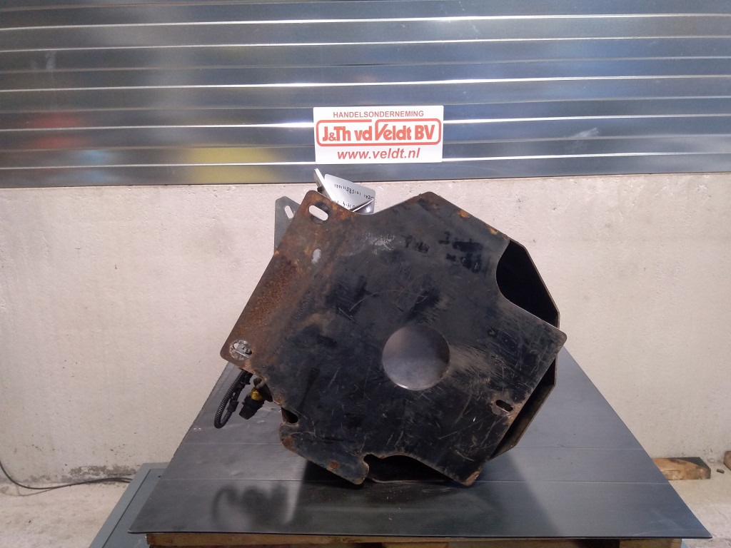Bomag BW213DH-4 1BVC - - Muffler for Construction machinery: picture 2 Bomag BW213DH-4 1BVC - - Muffler for Construction machinery: picture 2