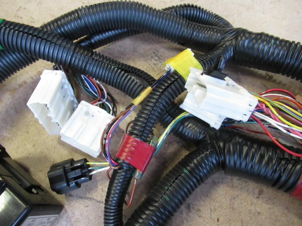 Case KHR28900 - Cables/ Wire harness for Construction machinery: picture 4 Case KHR28900 - Cables/ Wire harness for Construction machinery: picture 4