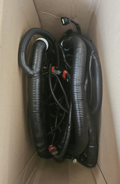 Case KSR13404 - KSR13403 - Cables/ Wire harness for Construction machinery: picture 3 Case KSR13404 - KSR13403 - Cables/ Wire harness for Construction machinery: picture 3