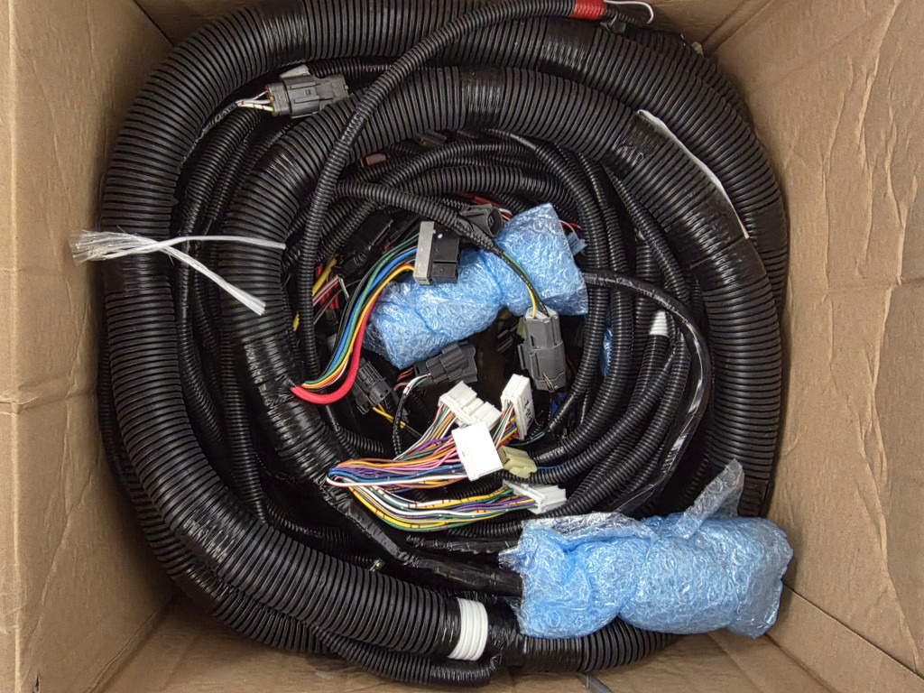 Case KUR10371 - Cables/ Wire harness for Construction machinery: picture 1 Case KUR10371 - Cables/ Wire harness for Construction machinery: picture 1