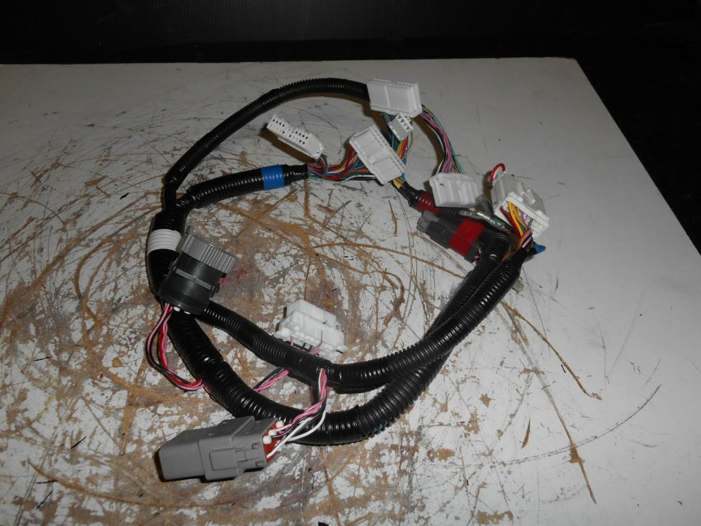 Case MFR71231 - MFR71230 - Cables/ Wire harness for Construction machinery: picture 4 Case MFR71231 - MFR71230 - Cables/ Wire harness for Construction machinery: picture 4