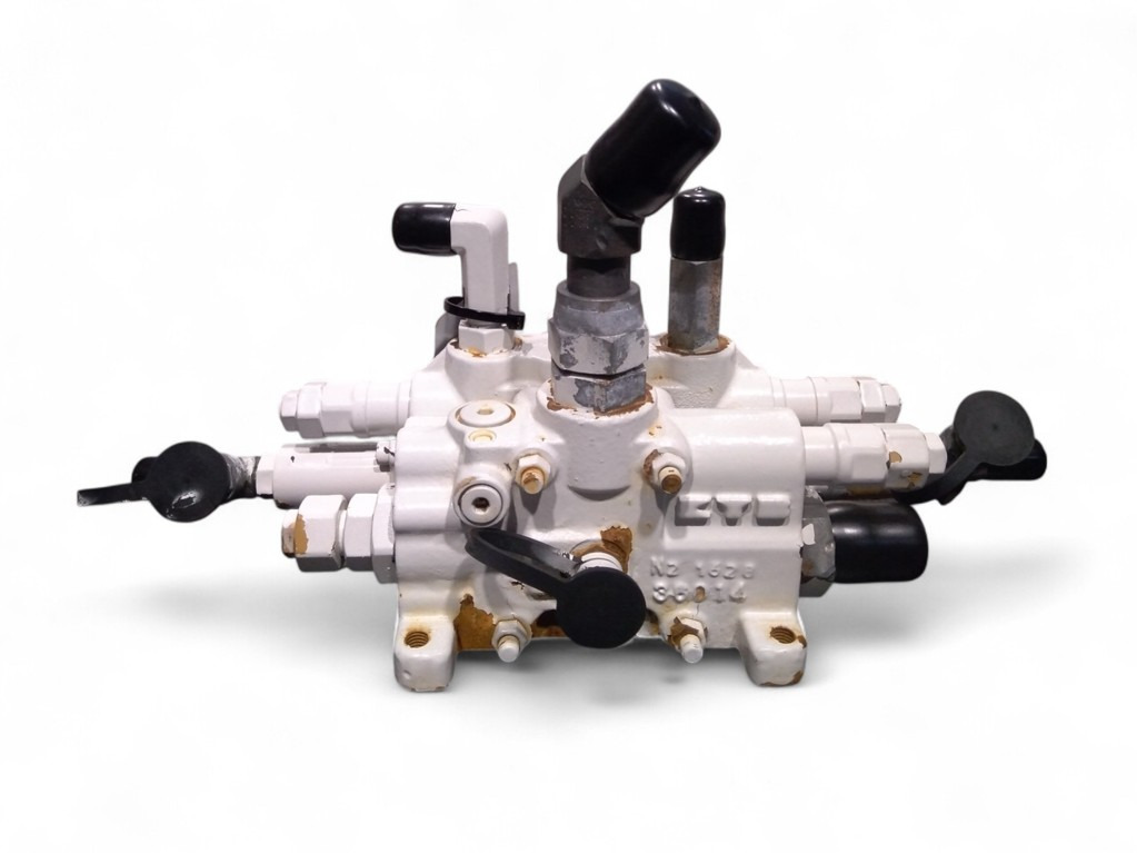 Caterpillar 3100165 - C0010-36001 - Brake valve for Construction machinery: picture 3 Caterpillar 3100165 - C0010-36001 - Brake valve for Construction machinery: picture 3