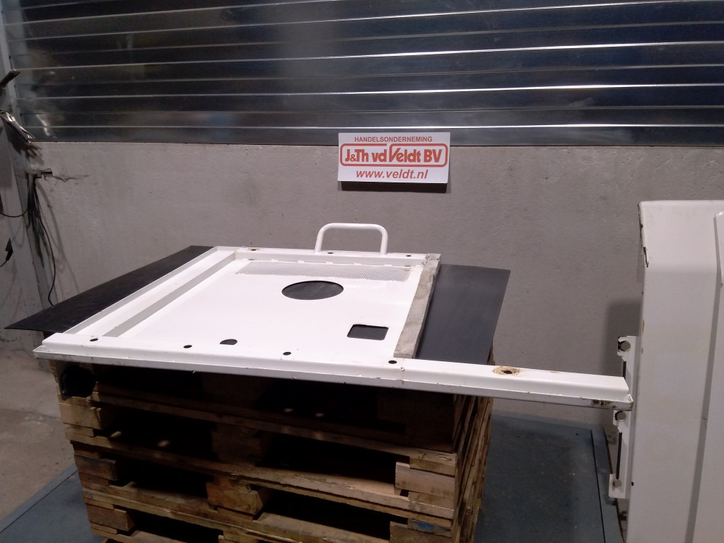 Caterpillar 336EL - - Door and parts for Construction machinery: picture 1 Caterpillar 336EL - - Door and parts for Construction machinery: picture 1