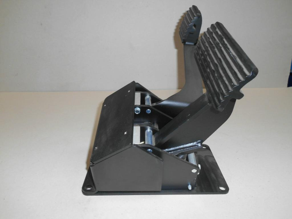 Caterpillar 3653464 - 3295766 - Pedal for Construction machinery: picture 2 Caterpillar 3653464 - 3295766 - Pedal for Construction machinery: picture 2