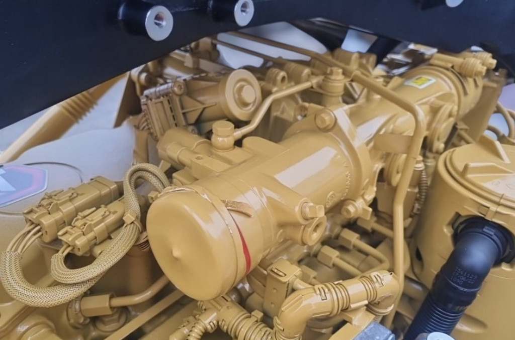 Caterpillar 5947561 - Engine for Construction machinery: picture 2 Caterpillar 5947561 - Engine for Construction machinery: picture 2
