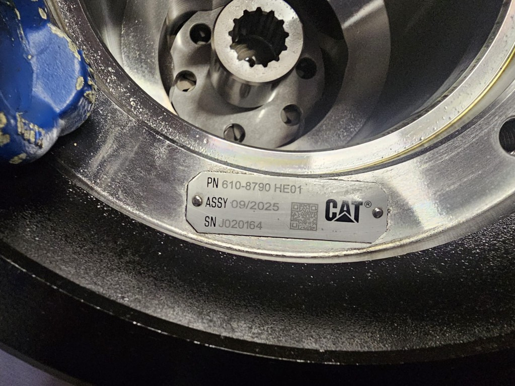 Caterpillar 6108800 - 5842569 - Final drive for Construction machinery: picture 1 Caterpillar 6108800 - 5842569 - Final drive for Construction machinery: picture 1