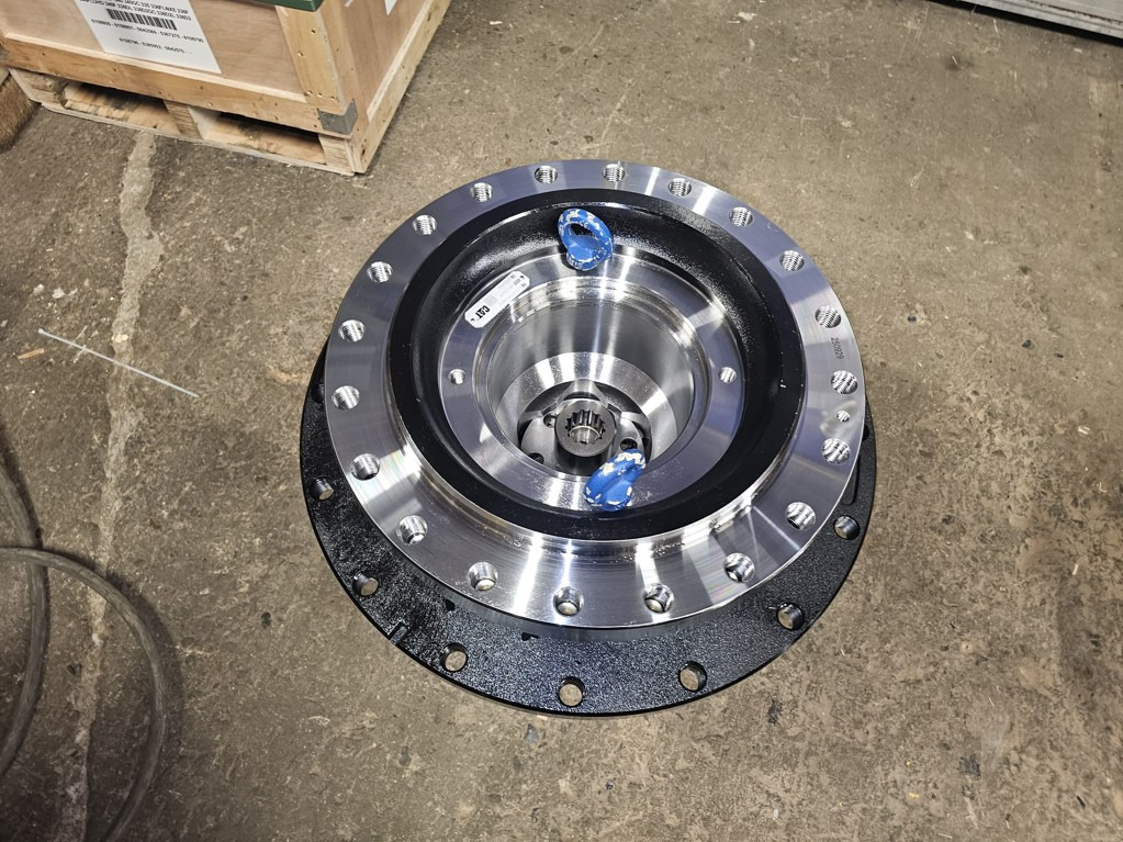 Caterpillar 6108800 - 6108801 - Final drive for Construction machinery: picture 2 Caterpillar 6108800 - 6108801 - Final drive for Construction machinery: picture 2