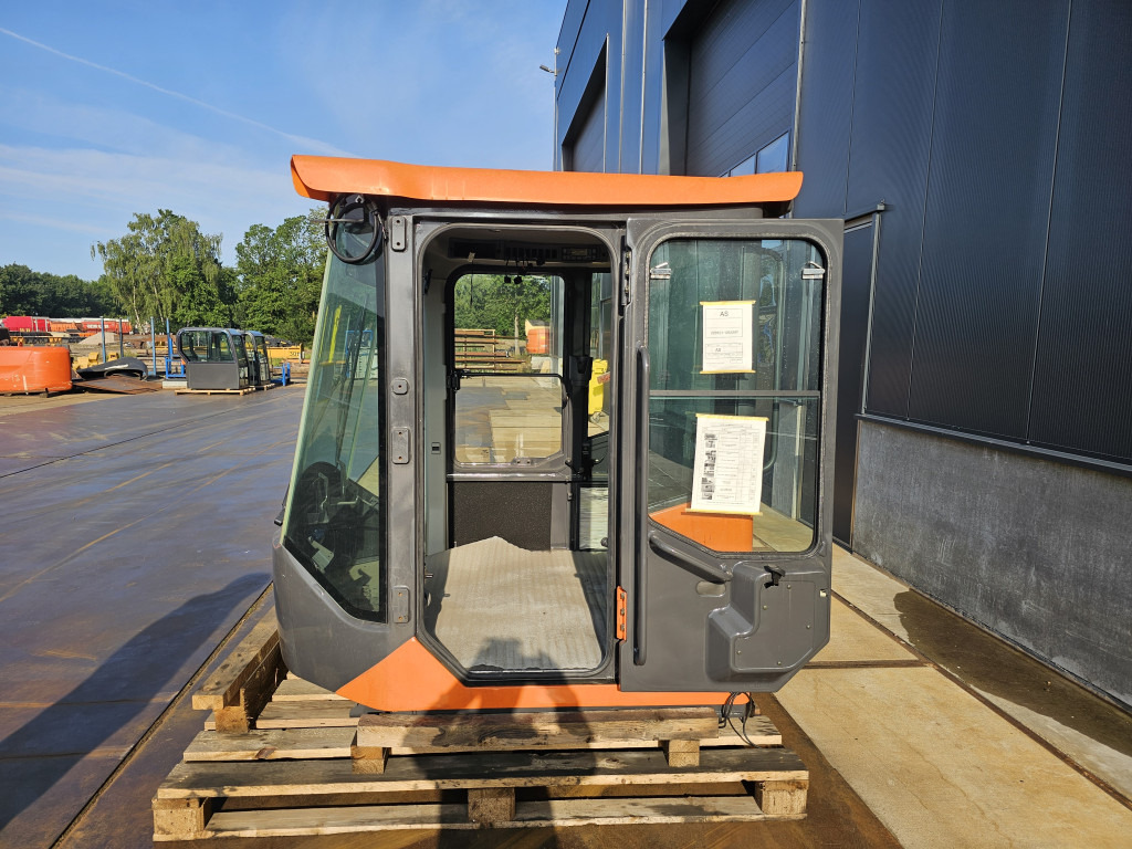 New Cab for Construction machinery Doosan 220101-00229T: picture 6