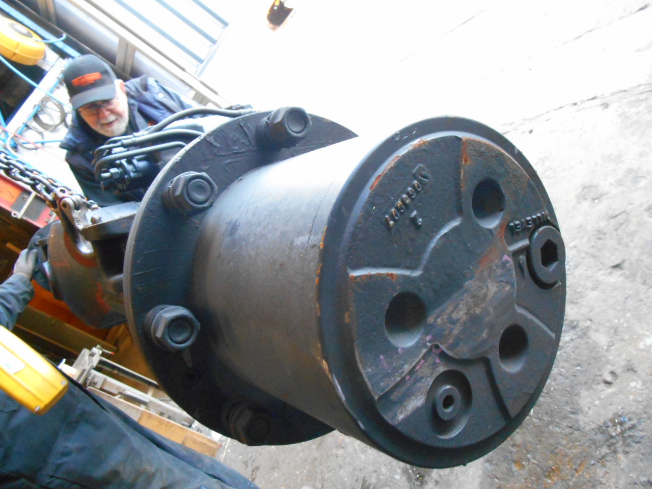 Doosan 22109010B - Rear axle for Construction machinery: picture 4 Doosan 22109010B - Rear axle for Construction machinery: picture 4