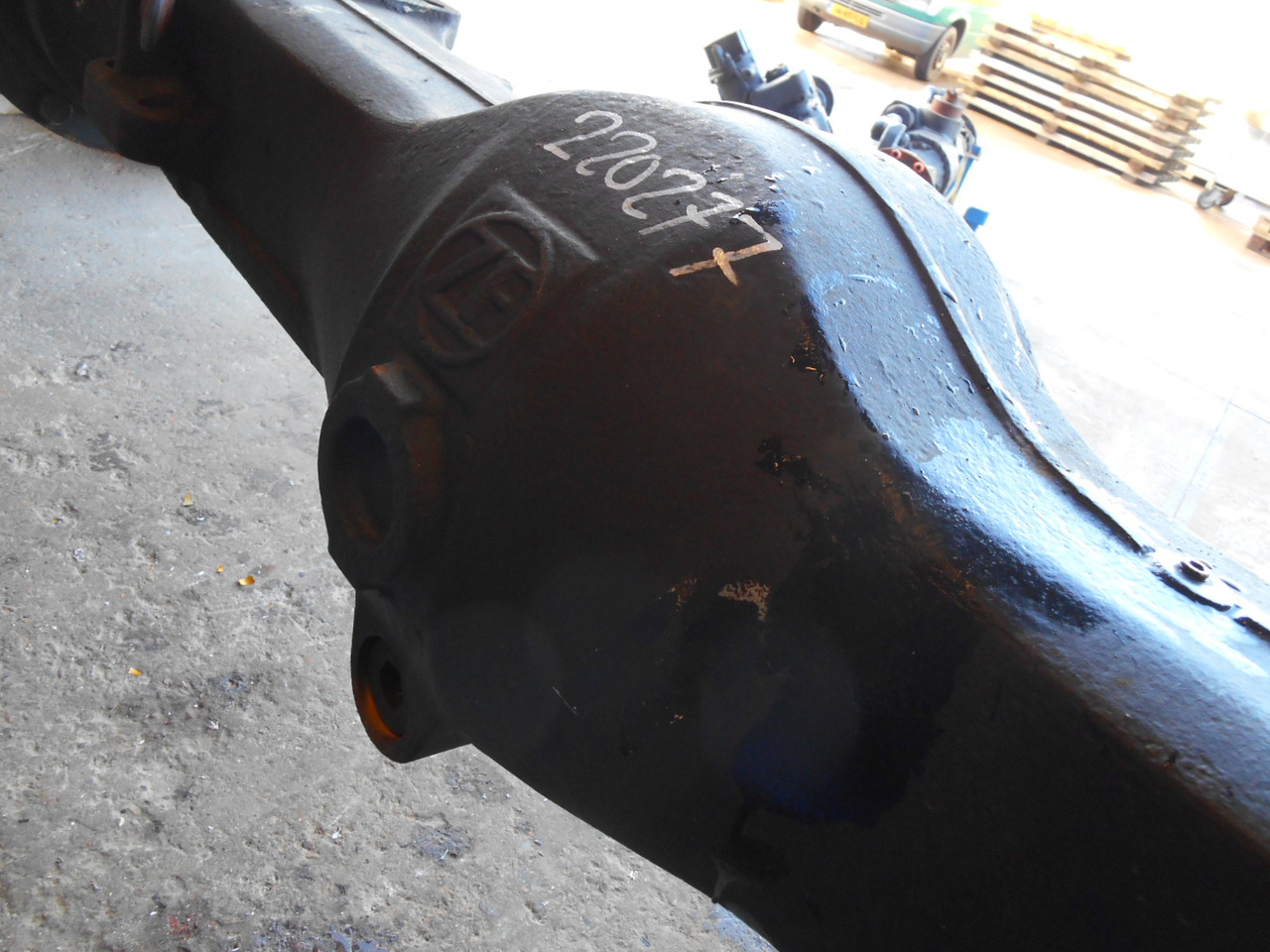 Doosan 22119422A - Front axle for Construction machinery: picture 5 Doosan 22119422A - Front axle for Construction machinery: picture 5