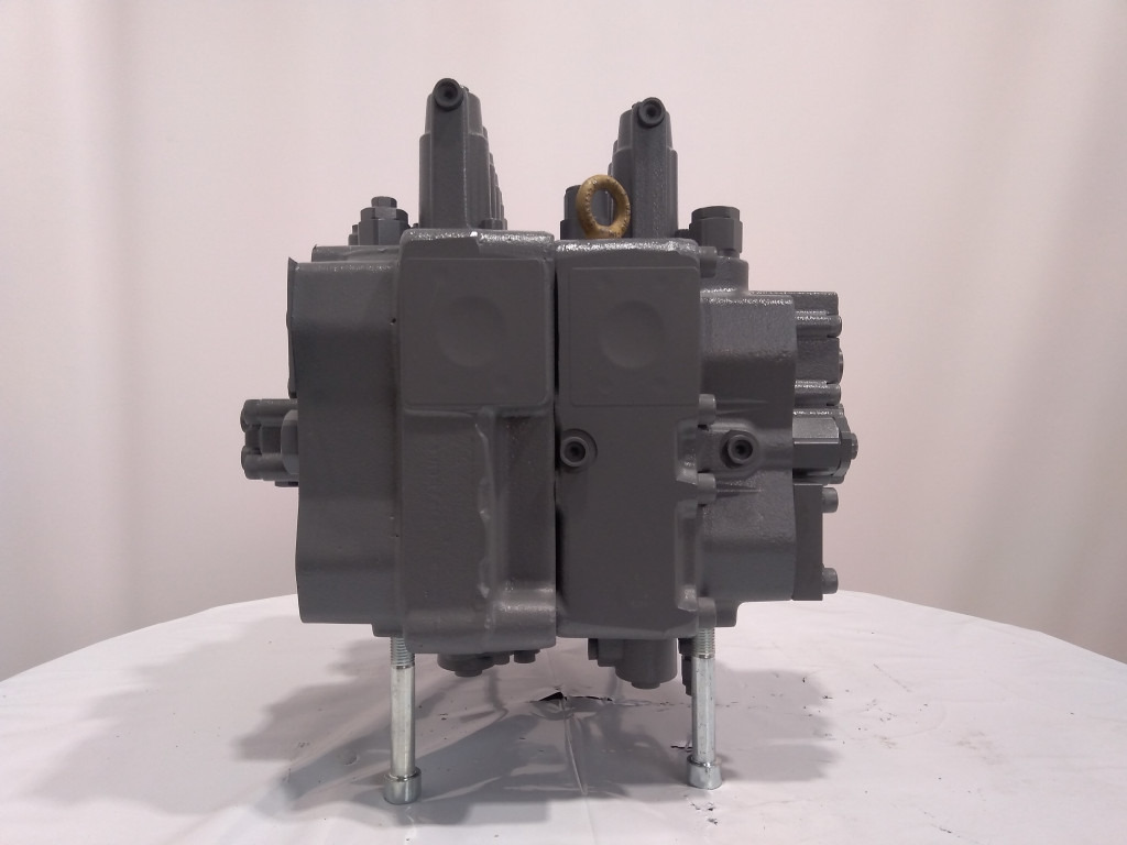 Hitachi 4713088 - FYA00031360 - Hydraulic valve for Construction machinery: picture 2 Hitachi 4713088 - FYA00031360 - Hydraulic valve for Construction machinery: picture 2