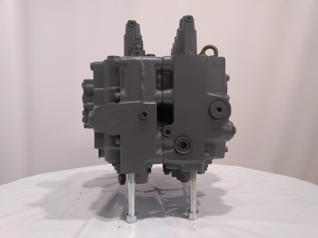 Hitachi 4713088 - YA00031360 - Hydraulic valve for Construction machinery: picture 4 Hitachi 4713088 - YA00031360 - Hydraulic valve for Construction machinery: picture 4
